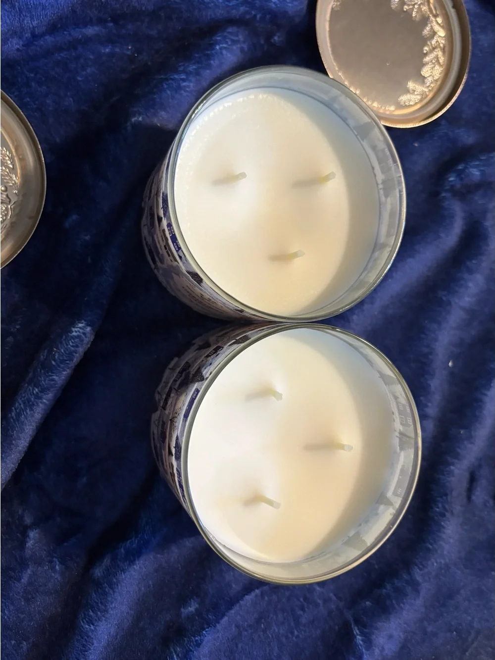 Bath & Body Works Christmas Cabin Candle - Blue and White Winter Village